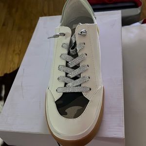Brand New Dolce vita slip on sneakers very comfortable fashionable sneakers